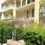 Dana Centre Mer 25
